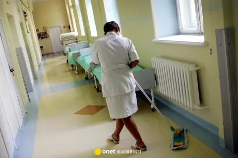 Salowa to personel medyczny? Poznaj jej kluczową rolę w szpitalu