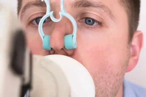 Spirometria: Gdzie wykonać, ile kosztuje i jak się przygotować?
