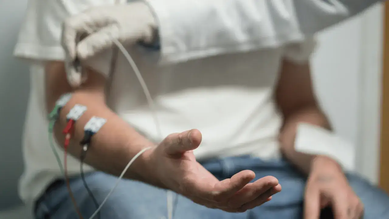 Cennik badań EMG, kolejki NFZ neurologia